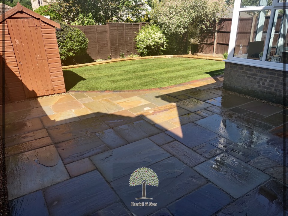 Camel Dust Sandstone patio: colour for the summer season